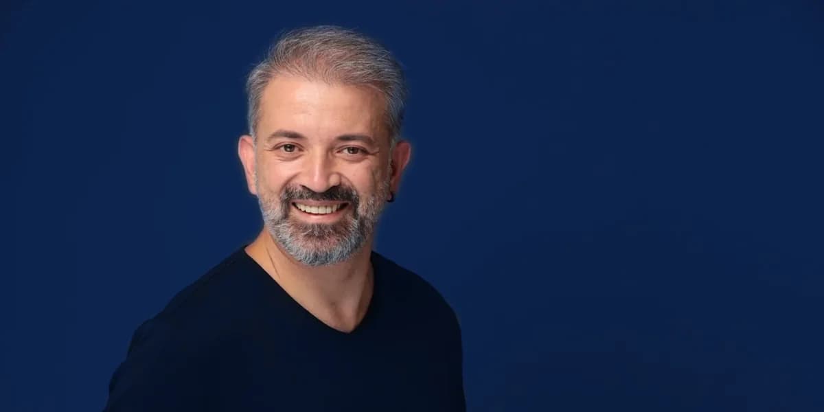 Tuğer Akkaya, Tuger.us kurucusu ve eğitmeni